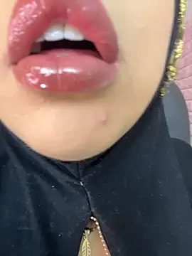 zahra Jalid online show from February 4, 10:49 pm