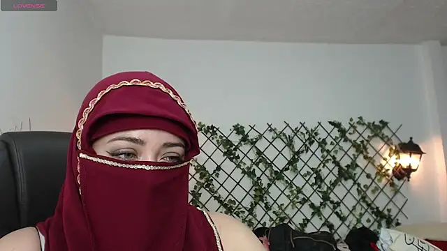 zahra Jalid online show from September 24, 9:10 pm