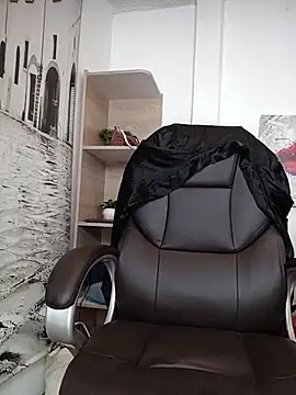 zahra Jalid online show from November 18, 10:34 pm