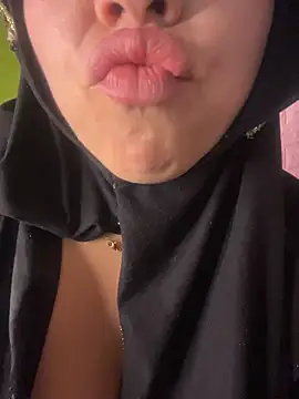 zahra Jalid online show from April 5, 1:45 am