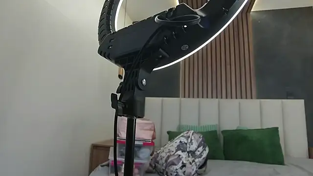 SabrinaSpell  online show from January 8, 11:38 am