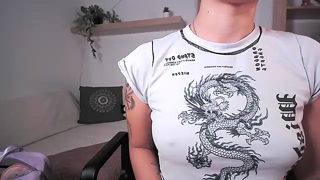 SabrinaSpell  online show from March 18, 1:13 pm