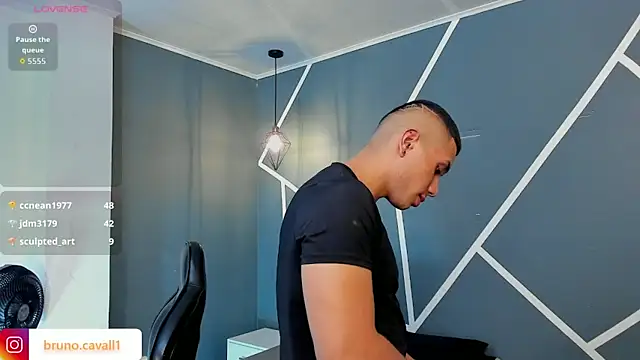 bruno cavalli online show from April 2, 5:19 pm