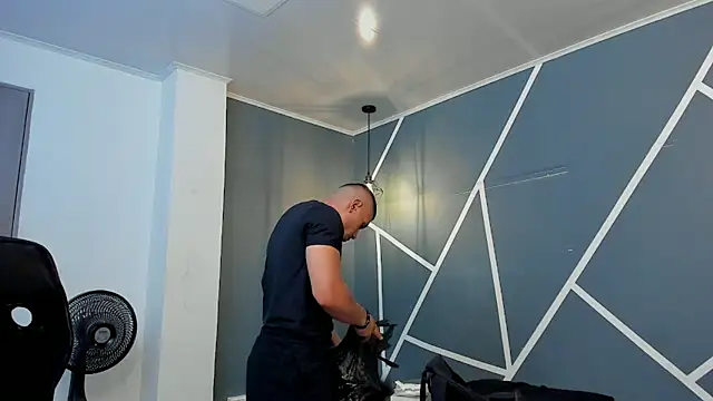 bruno cavalli online show from April 4, 5:19 pm