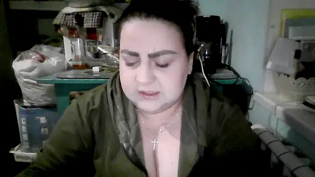 Snapshot of Ruby_Lorrie chatting on December 18, 3:11 am Ruby Lorrie online show from December 18, 3:11 am