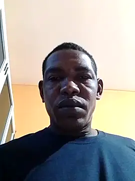 Snapshot of Elnegro28 chatting on October 3, 11:56 am Elnegro28 online show from October 3, 11:56 am
