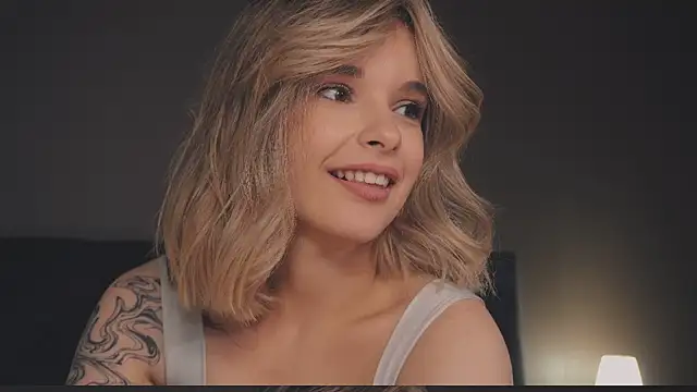 Snapshot of Bella_Alita chatting on March 14, 11:22 pm Bella Alita online show from March 14, 11:22 pm