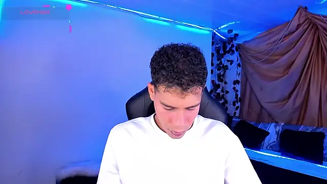 Ethan Boyy online show from December 2, 11:28 pm