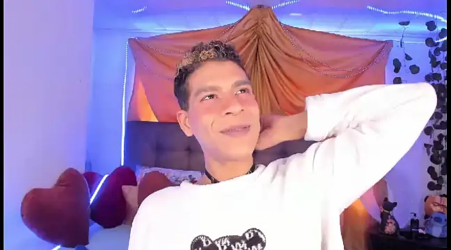 Ethan Boyy online show from March 18, 8:16 pm