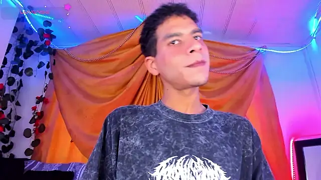 Ethan Boyy online show from January 15, 9:51 pm