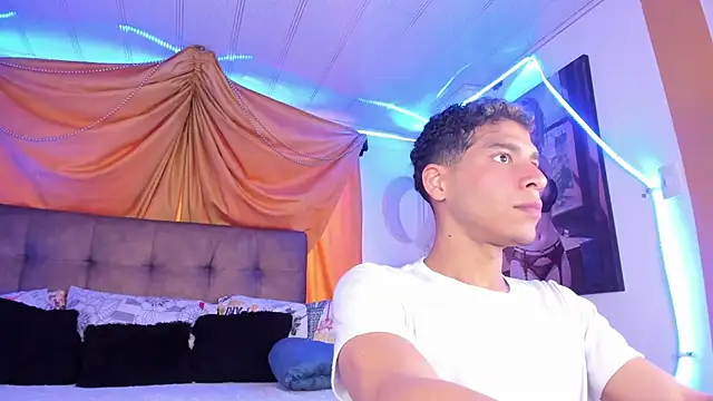 Ethan Boyy online show from September 23, 9:55 pm