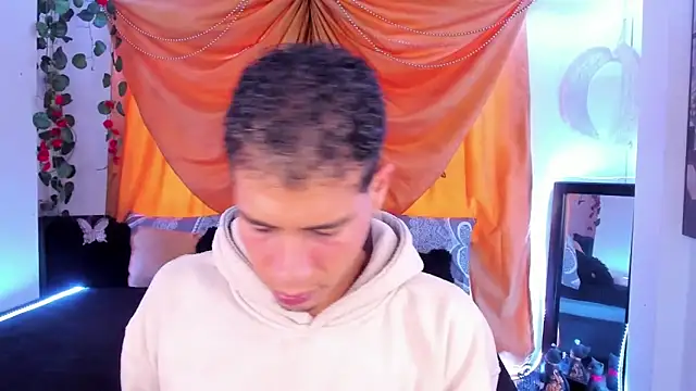 Ethan Boyy online show from October 10, 7:58 pm