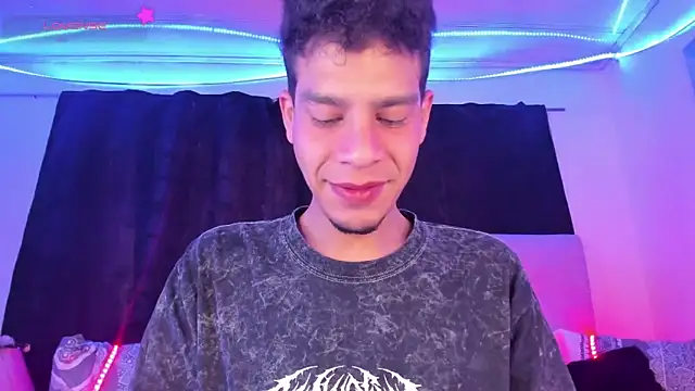 Ethan Boyy online show from February 14, 4:51 pm