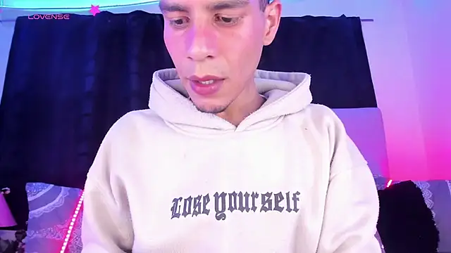 Ethan Boyy online show from February 2, 10:09 pm