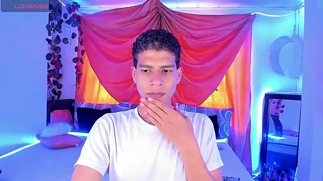 Ethan Boyy online show from October 16, 8:06 pm