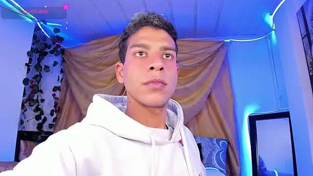 Ethan Boyy online show from November 10, 10:37 pm