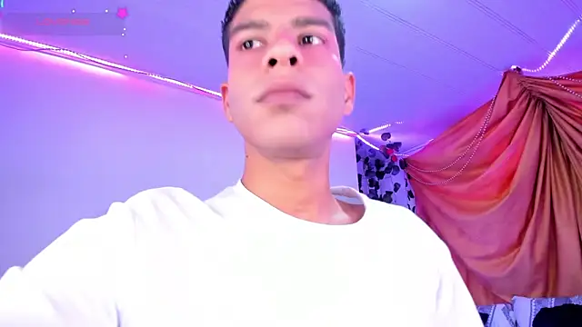 Ethan Boyy online show from December 4, 10:31 pm