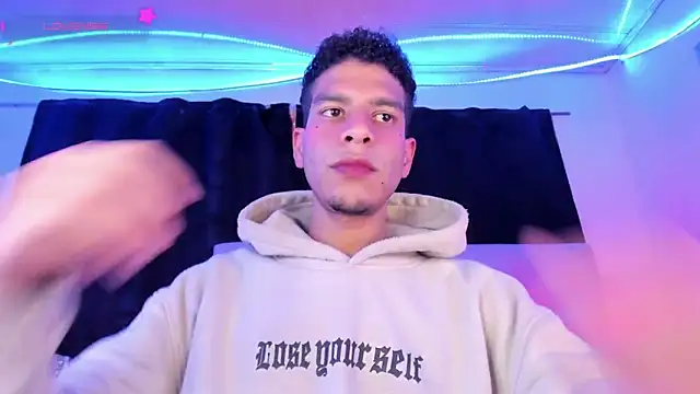 Ethan Boyy online show from February 4, 10:05 pm