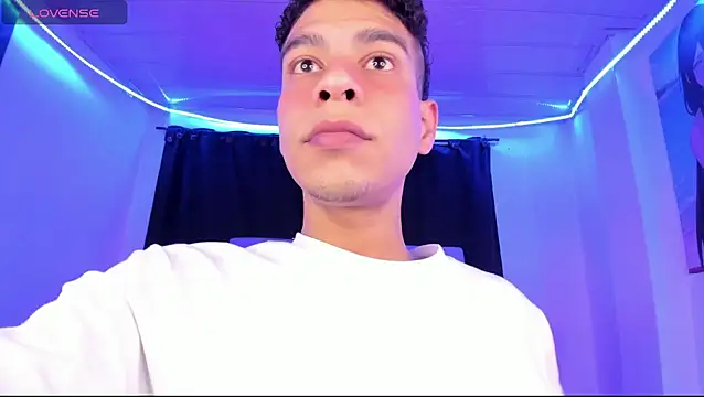 Ethan Boyy online show from May 28, 5:52 pm