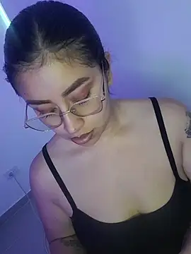Snapshot of AnonymousGirl chatting on June 30, 7:14 pm AnonymousGirl online show from June 30, 7:14 pm