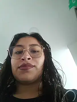 Snapshot of AnonymousGirl chatting on June 9, 8:32 pm AnonymousGirl online show from June 9, 8:32 pm