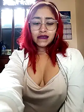 Snapshot of AnonymousGirl chatting on November 25, 1:44 pm AnonymousGirl online show from November 25, 1:44 pm