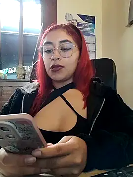 Snapshot of AnonymousGirl chatting on November 18, 3:15 pm AnonymousGirl online show from November 18, 3:15 pm