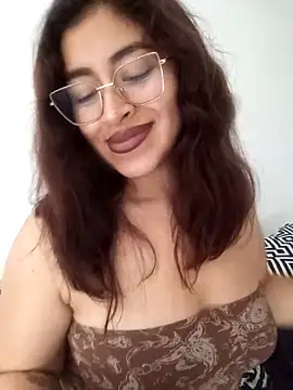 Snapshot of AnonymousGirl chatting on April 29, 7:53 pm AnonymousGirl online show from April 29, 7:53 pm
