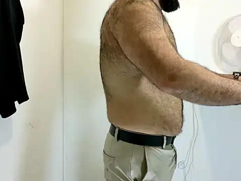 bearahairs online show from November 2, 10:15 pm