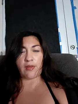 ThatMelly online show from July 23, 4:32 am