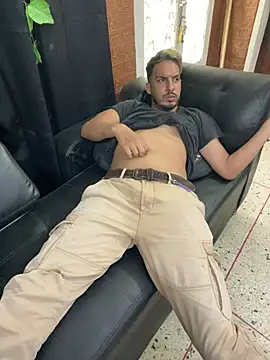 alejo5288 online show from March 10, 3:16 pm