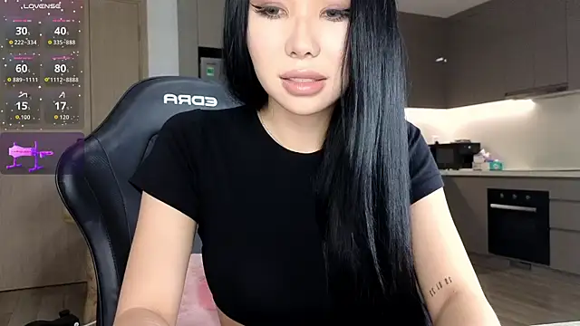 asianqueeny online show from November 7, 1:37 pm