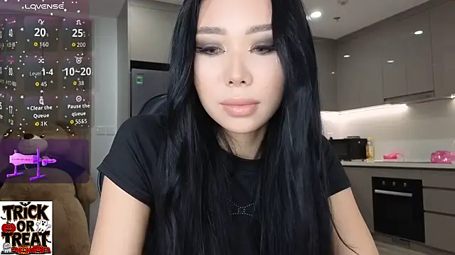 asianqueeny online show from November 1, 9:41 pm