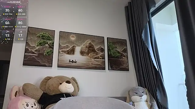 Snapshot of asianqueeny chatting on March 1, 12:43 am asianqueeny online show from March 1, 12:43 am