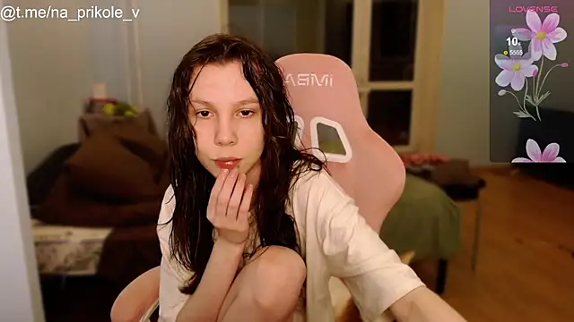 Snapshot of na_prikole_ chatting on October 18, 8:11 pm na prikole online show from October 18, 8:11 pm