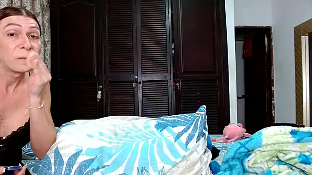 sweethoneytsx online show from January 8, 10:38 pm