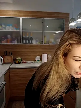 Miroslavadzm1 online show from April 13, 11:14 am