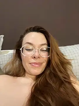 Kelley Allie online show from February 11, 9:36 pm