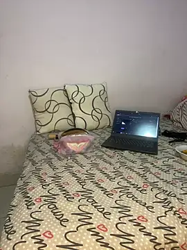 Malia B online show from February 10, 7:17 pm