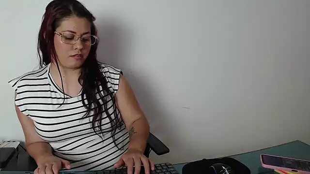 thamara226 online show from September 10, 5:23 pm