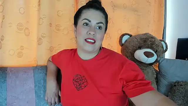 thamara226 online show from January 14, 3:37 pm