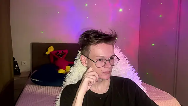 Wild boar1 online show from March 5, 10:54 pm