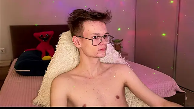 Wild boar1 online show from March 10, 9:01 am