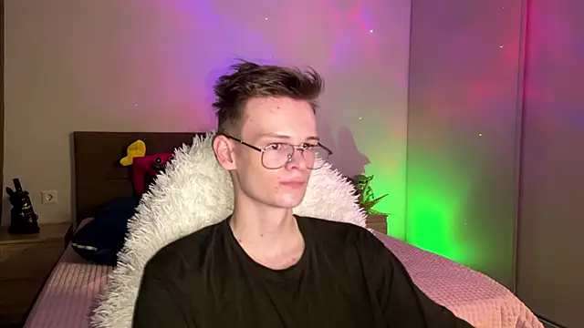 Wild boar1 online show from March 4, 4:09 pm