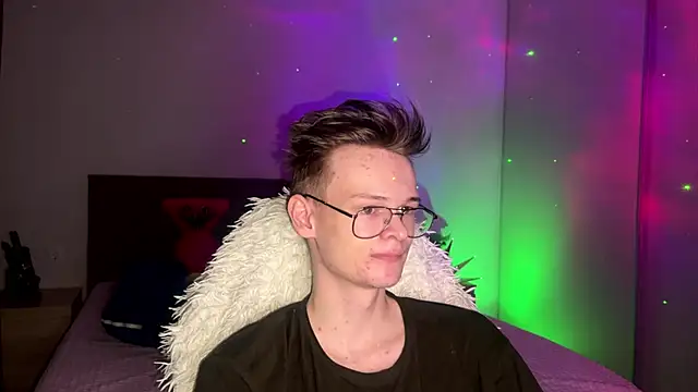 Wild boar1 online show from March 6, 9:53 pm