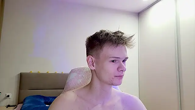 Wild boar1 online show from February 17, 9:21 pm