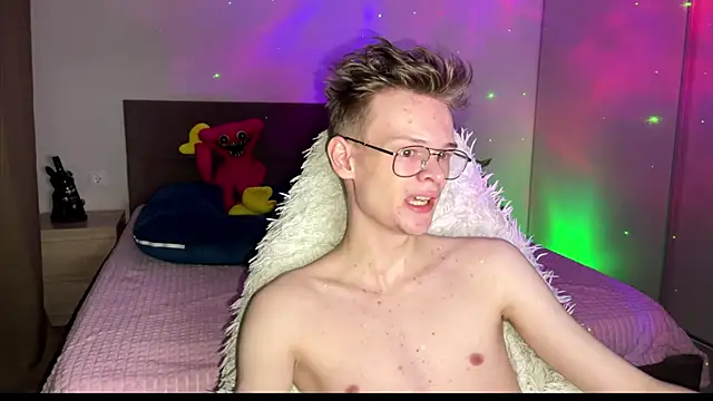 Wild boar1 online show from March 9, 11:56 pm