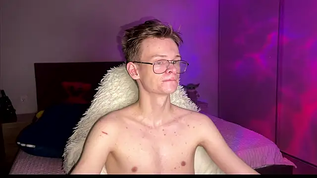 Wild boar1 online show from March 20, 12:30 am