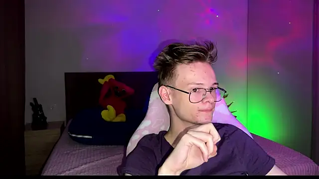 Wild boar1 online show from March 8, 10:56 pm