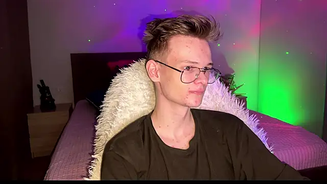 Wild boar1 online show from March 7, 5:17 pm